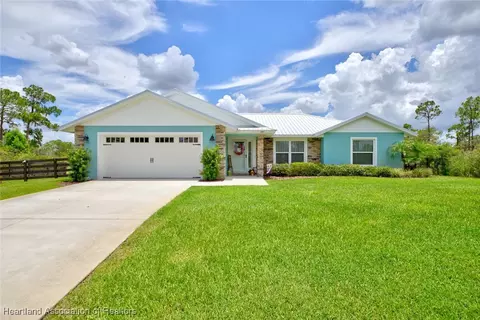 1927 Gardenia Ter, Sebring, FL 33875
