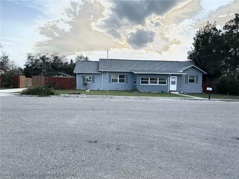 1321 Glenwood Ave, Sebring, FL 33870