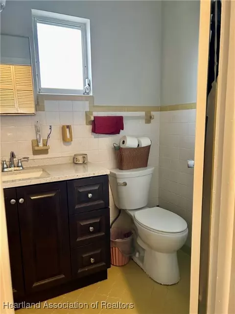 Bath - 1321 Glenwood Ave, Sebring, FL 33870 photo 3 of 3