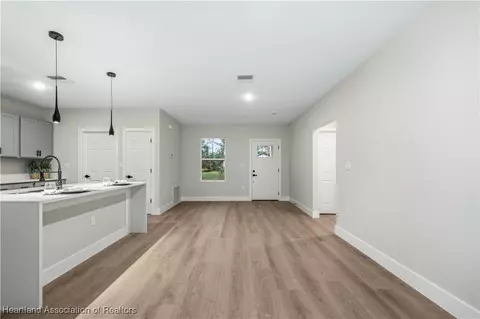 8710 Capilla St, Sebring, FL 33872 photo 6