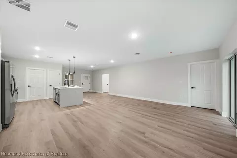 8710 Capilla St, Sebring, FL 33872 photo 8