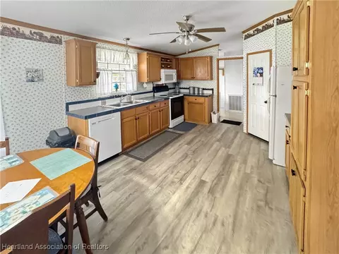 120 Sunbird Pl, Sebring, FL 33872 photo 5