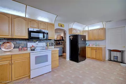 9137 Canter Path, Sebring, FL 33875 photo 12