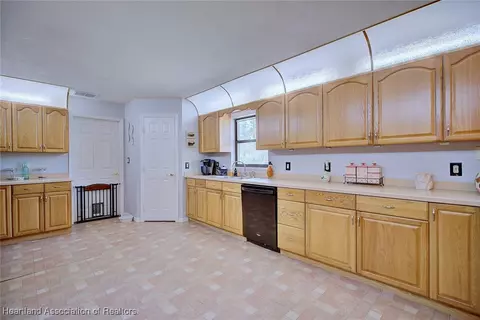 9137 Canter Path, Sebring, FL 33875 photo 8