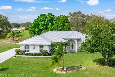702 Glen Mar Ct, Sebring, FL 33876