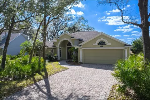 3886 Enchanted Oaks Ln, Sebring, FL 33875