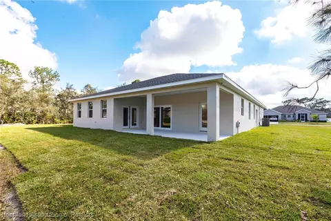 Exterior - 5031 San Ignacio Dr, Sebring, FL 33872 photo 2 of 2