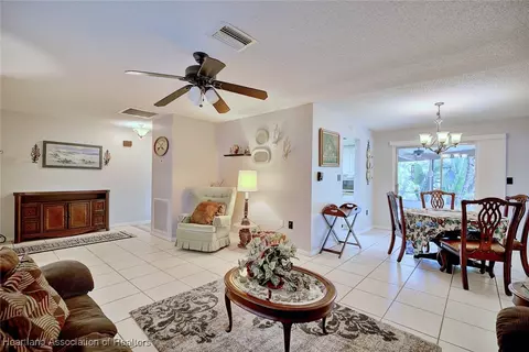 2910 King Dr, Sebring, FL 33870 photo 6