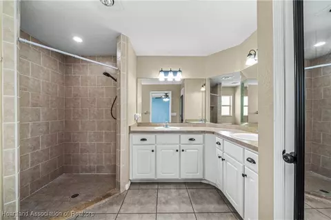 Bath - 4409 Westminster Rd, Sebring, FL 33875 photo 1 of 4