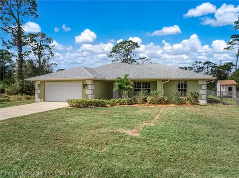 Exterior - 4409 Westminster Rd, Sebring, FL 33875 photo 6 of 7