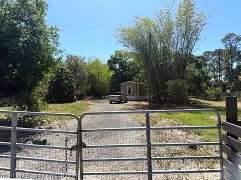 490 Vero Ave, Clewiston, FL 33440