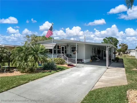 3352 Delaware Ave, Sebring, FL 33870