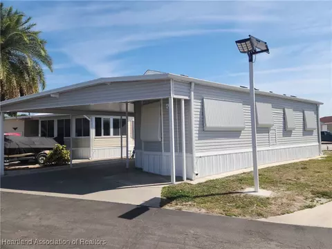 1159 Daniels Road 74, Moore Haven, FL 33471