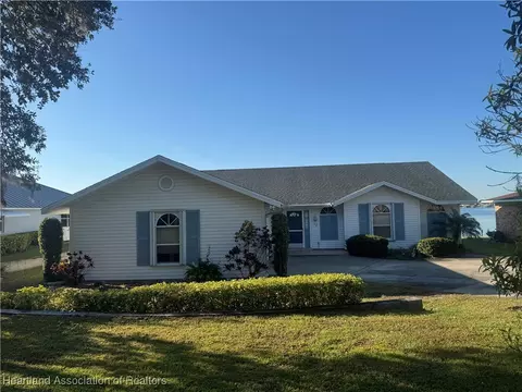 318 Sirena Dr, Lake Placid, FL 33852