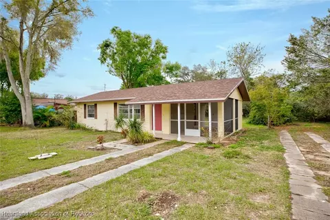 1218 Hotiyee Ave, Sebring, FL 33870