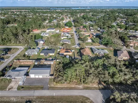 806 Lola Dr, Sebring, FL 33872