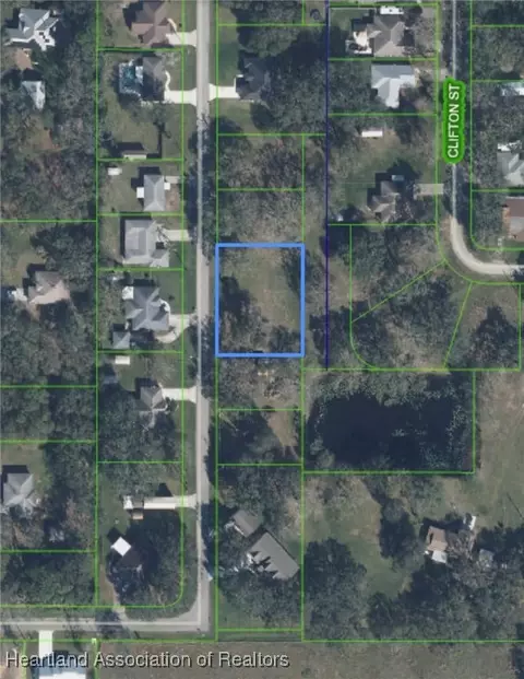 2355 Preston Ave, Sebring, FL 33875