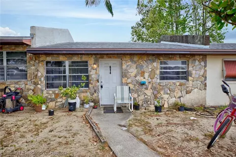 614 Denise Ave, Sebring, FL 33870
