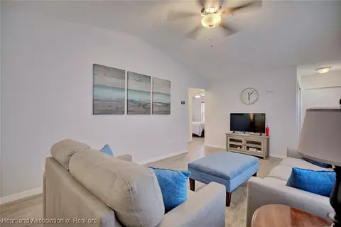 Living - 5603 Granada Blvd, Sebring, FL 33872 photo 3 of 4