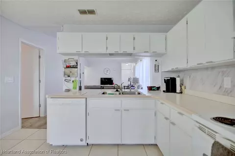 Kitchen - 5603 Granada Blvd, Sebring, FL 33872 photo 3 of 3