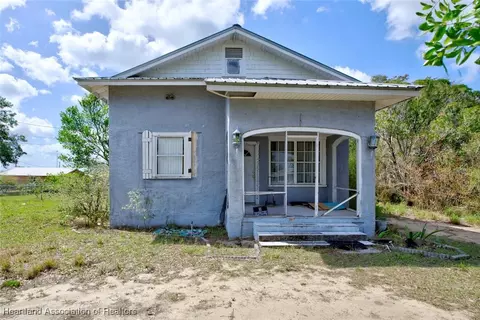 420 Ed Carter St, Avon Park, FL 33825