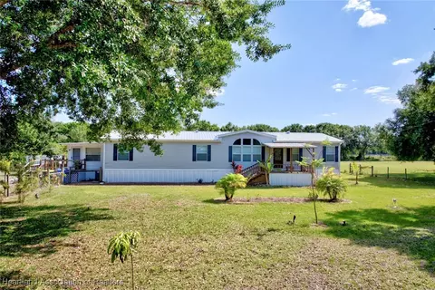 3201 Pamela Dr, Lorida, FL 33857 photo 1