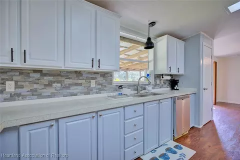 3201 Pamela Dr, Lorida, FL 33857 photo 10
