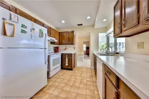 Kitchen - 7700 Granada Rd, Sebring, FL 33876 photo 1 of 2