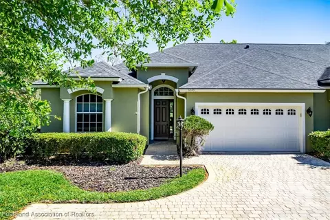 3045 Royal Oaks Ct, Sebring, FL 33875