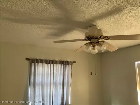 10 Bruce Ave, Frostproof, FL 33843 photo 6