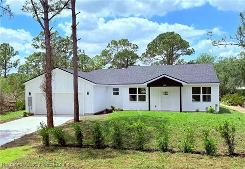 123 Wildcat St NW, Lake Placid, FL 33852