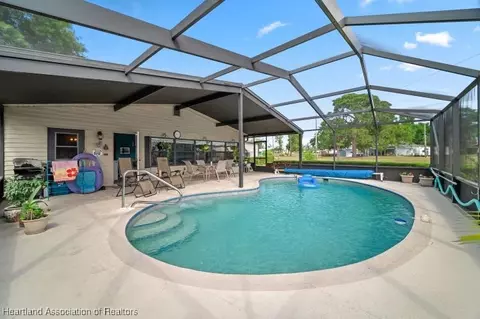 475 Hickory Ridge Dr, Sebring, FL 33876 photo 2