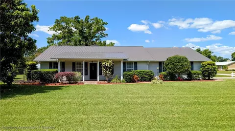 325 Orange Ave, Wauchula, FL 33873