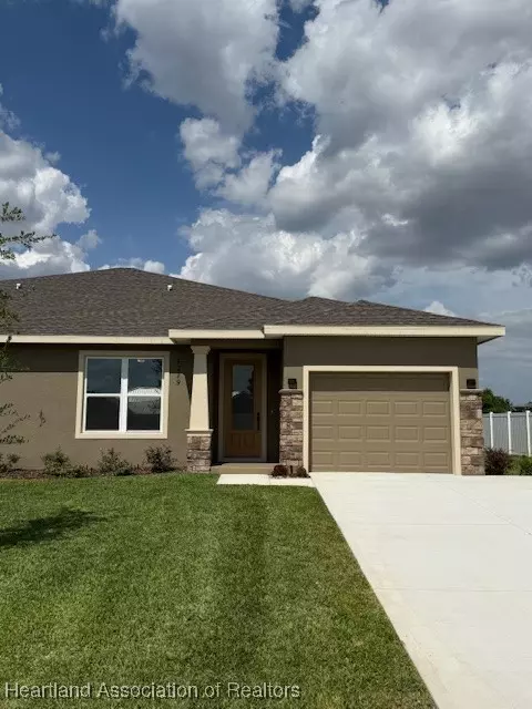 5279 Pebble Beach Dr, Sebring, FL 33872 photo 2