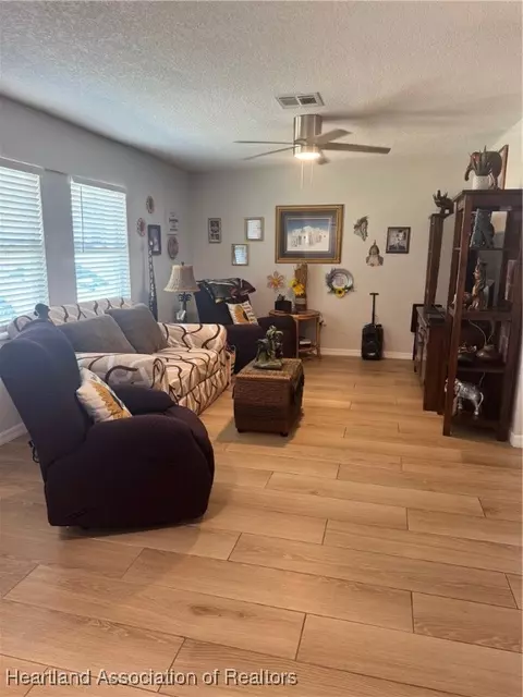 4128 Capri St, Sebring, FL 33872 photo 4