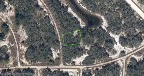 303 Summersweet Dr, Lake Placid, FL 33852