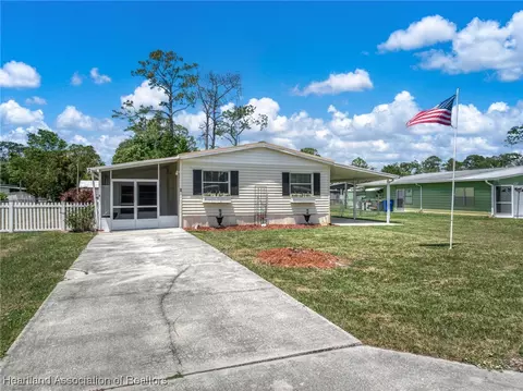 205 Pine Tree Ln, Sebring, FL 33872 photo 4
