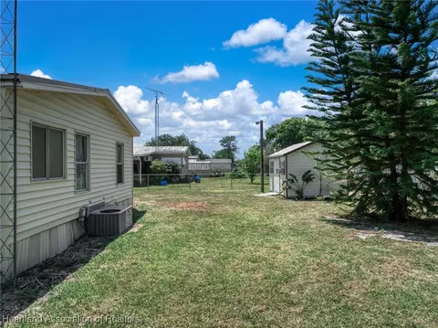 205 Pine Tree Ln, Sebring, FL 33872 photo 10