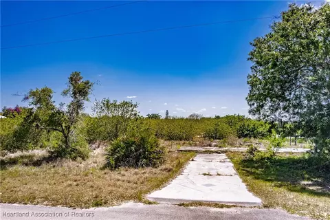 2280 Van Pelt Rd, Sebring, FL 33870