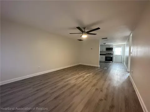 1210 Spinks Ln, Sebring, FL 33870 photo 4