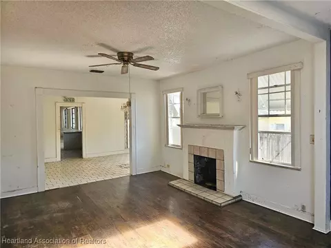 Living - 1237 Hitakee Ave, Sebring, FL 33870 photo 2 of 5