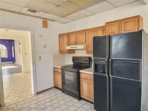 Kitchen - 1237 Hitakee Ave, Sebring, FL 33870 photo 3 of 3