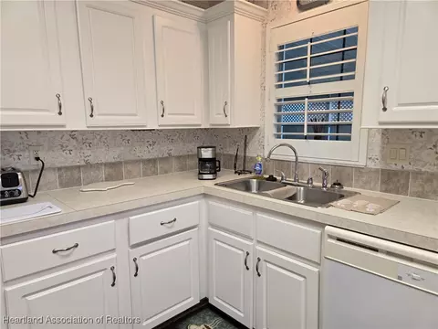 303 Yellow Willow St, Sebring, FL 33876 photo 10