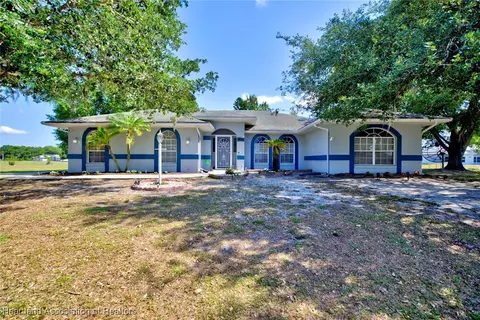 6933 Salem Ct, Sebring, FL 33876