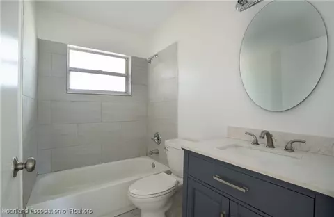 Bath - 2652 Dolphin Dr, Sebring, FL 33870 photo 1 of 1