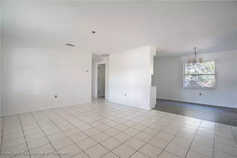 Living - 2652 Dolphin Dr, Sebring, FL 33870 photo 1 of 3