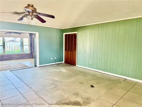Living - 740 Killarney Dr, Sebring, FL 33870 photo 1 of 6