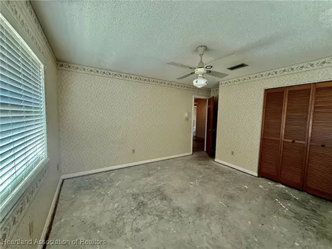 Bedroom - 740 Killarney Dr, Sebring, FL 33870 photo 5 of 6
