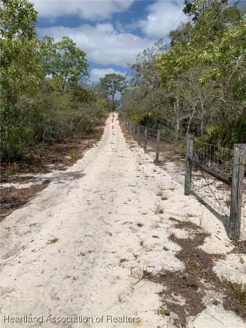 1986 Hurst Rd, Sebring, FL 33870 photo 3