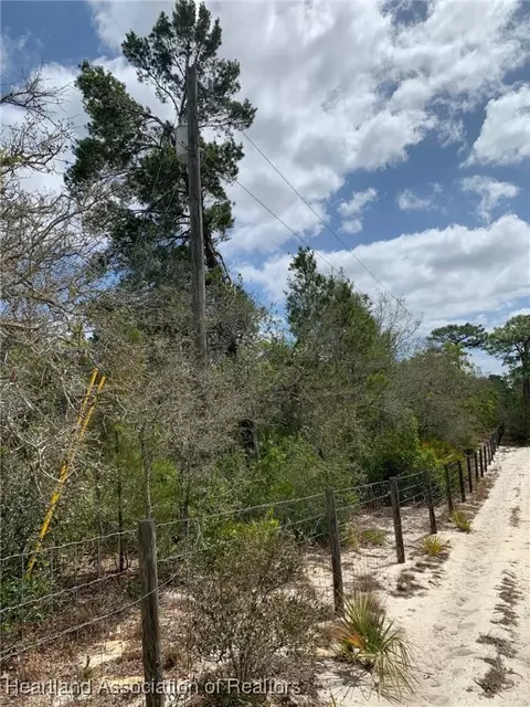1986 Hurst Rd, Sebring, FL 33870 photo 4